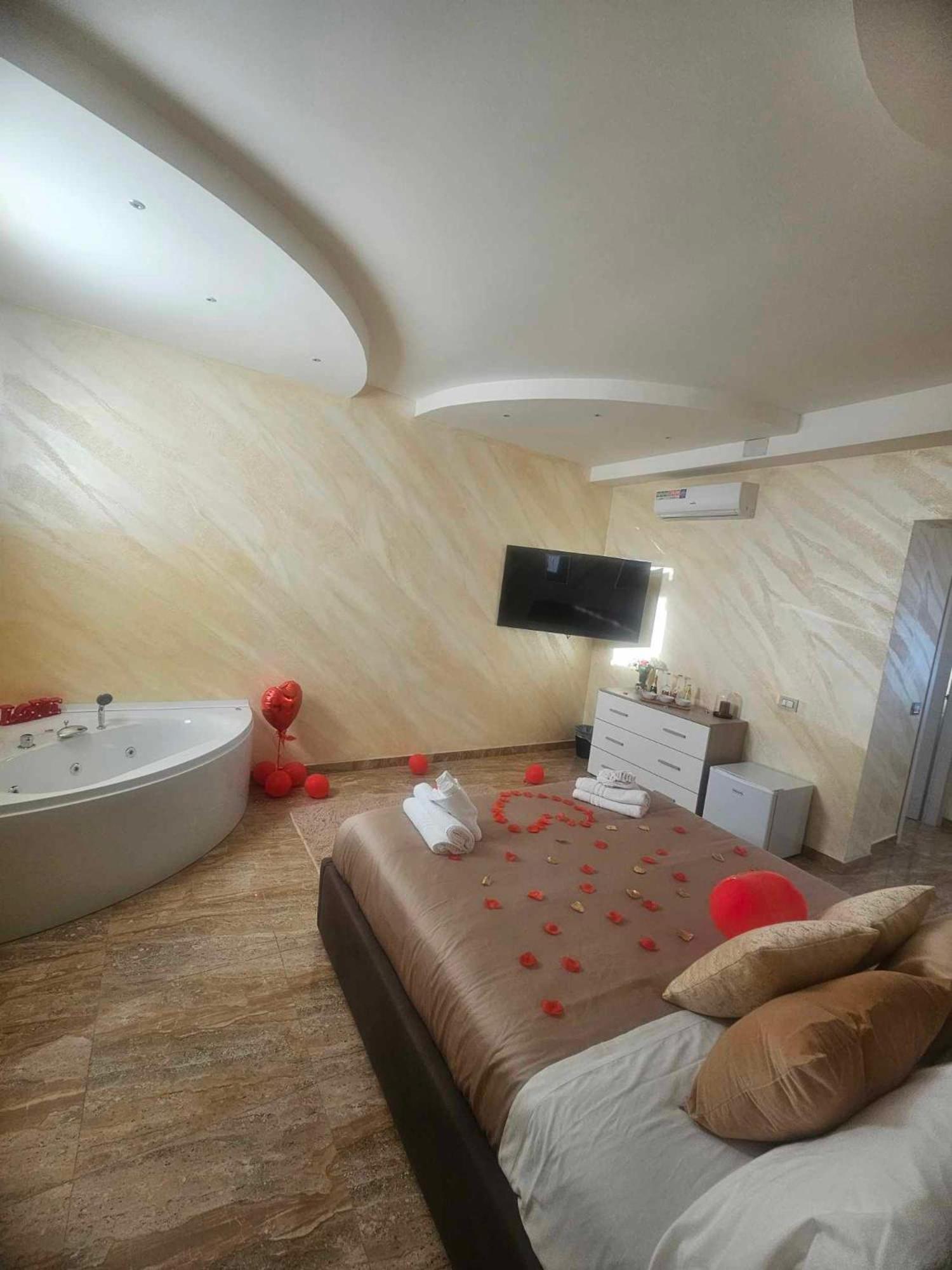 Golden House Sicily Hotel Catania Bagian luar foto