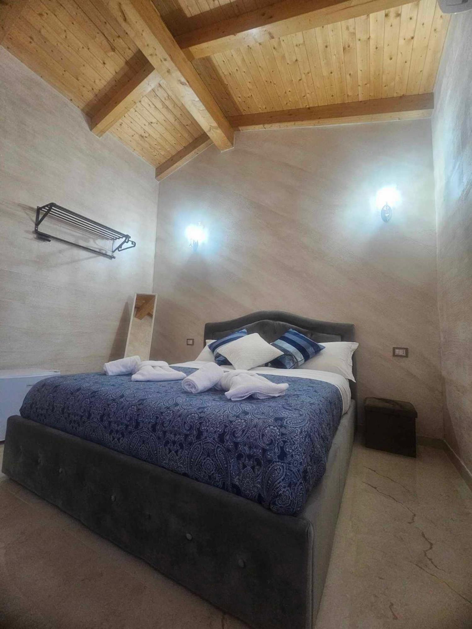 Golden House Sicily Hotel Catania Bagian luar foto