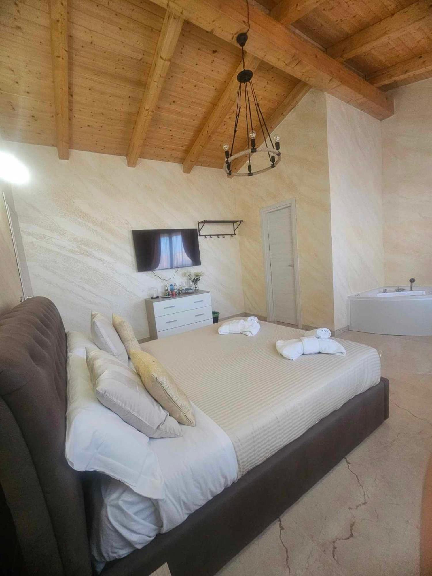 Golden House Sicily Hotel Catania Bagian luar foto