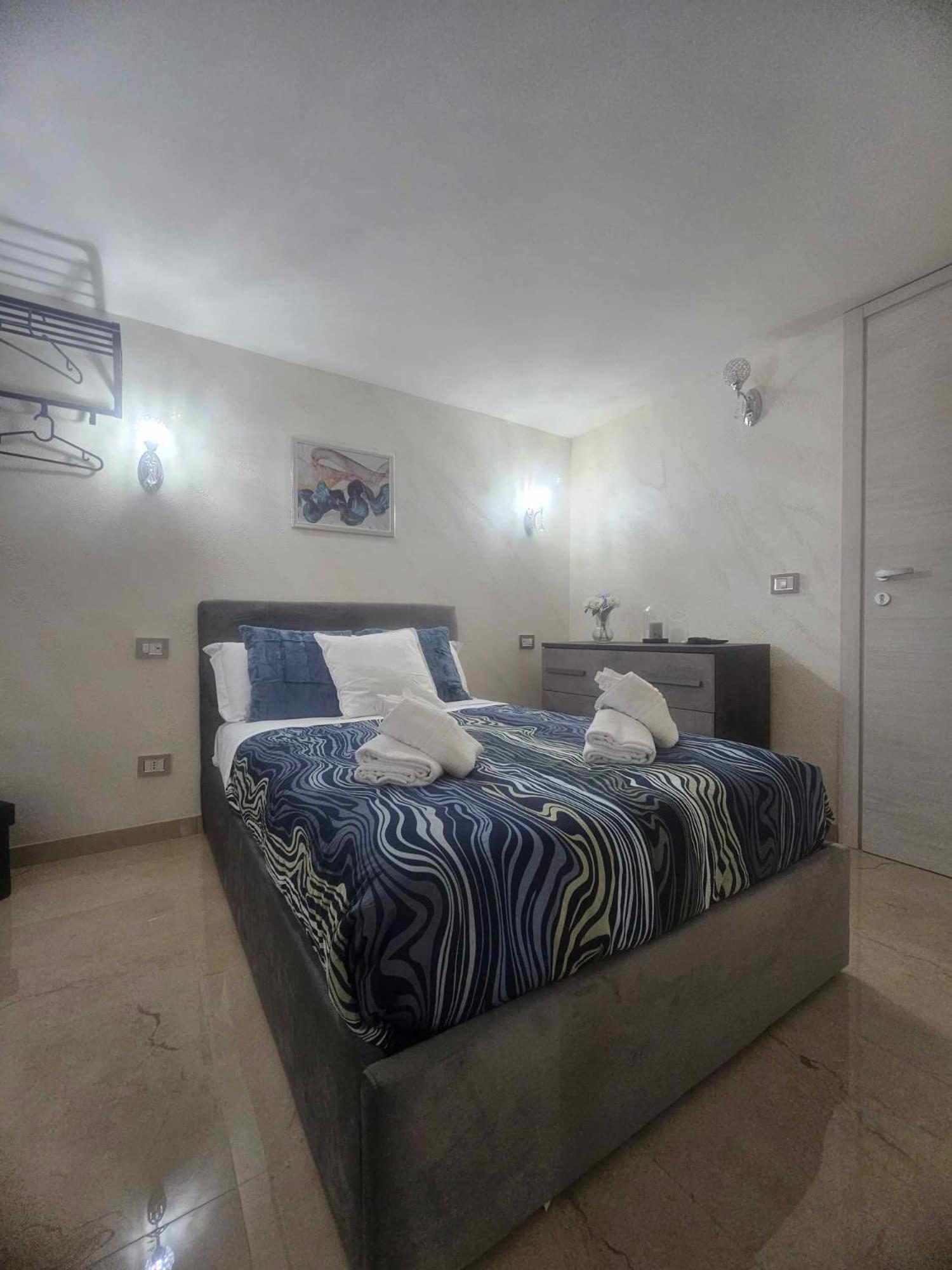 Golden House Sicily Hotel Catania Bagian luar foto
