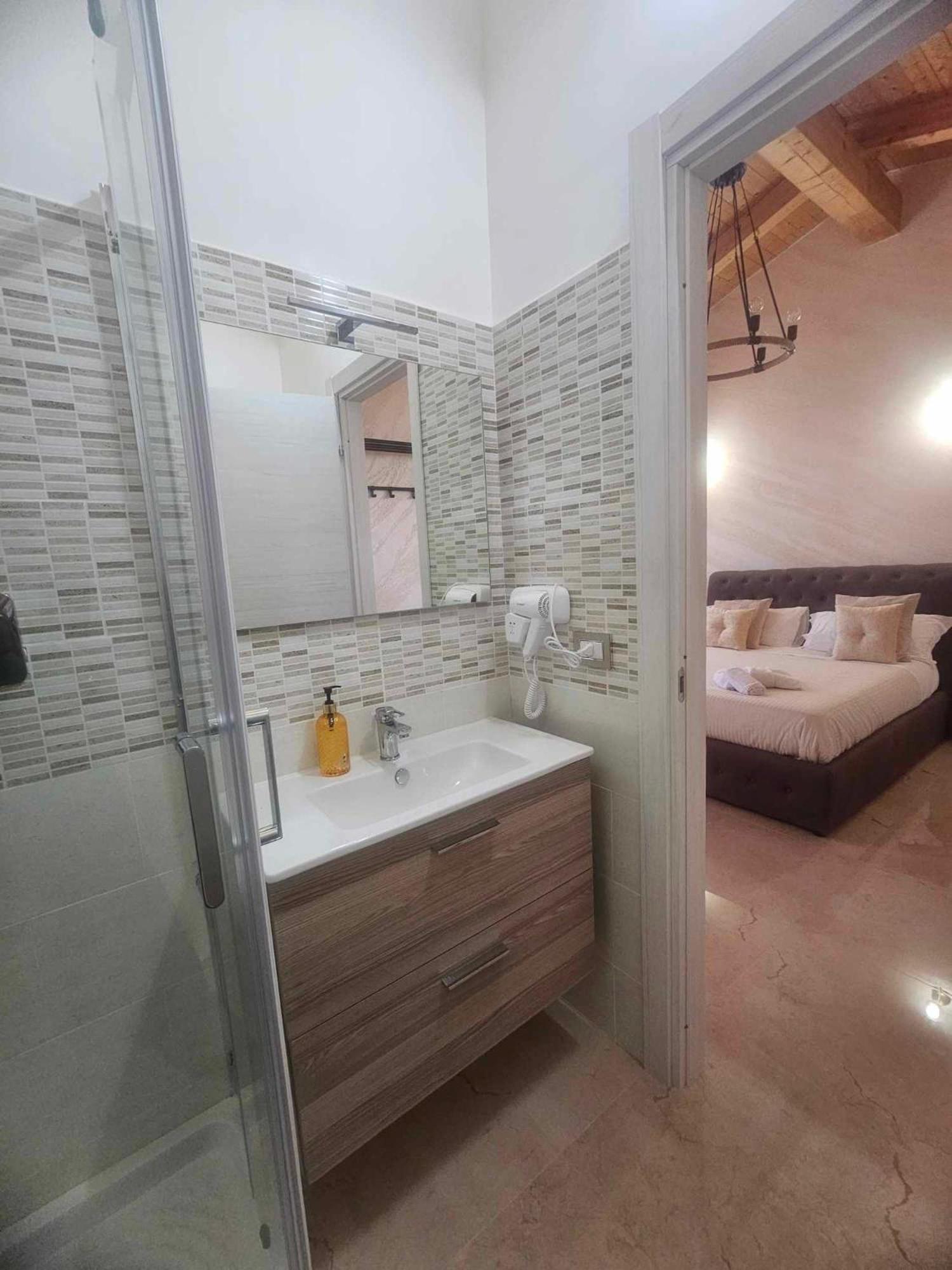 Golden House Sicily Hotel Catania Bagian luar foto